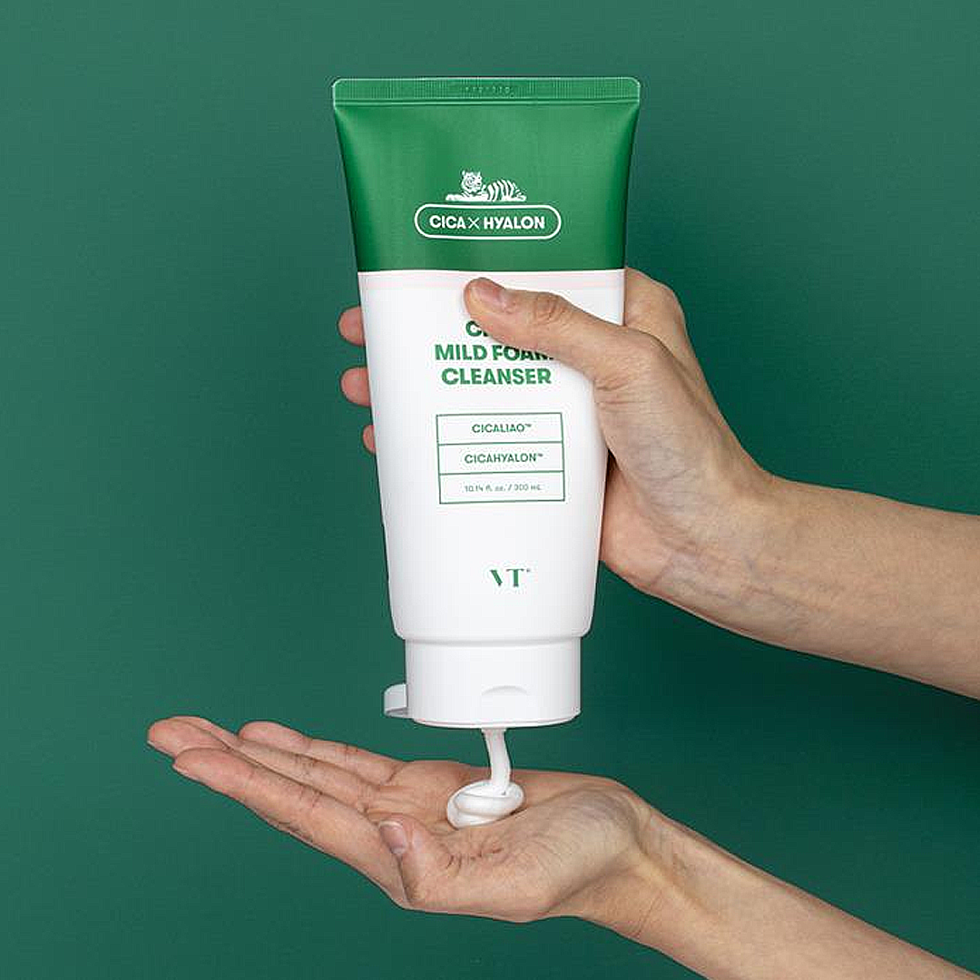 VT COSMETIC -VT CICA X HYALON Mild Foam Cleanser | 300ml - Cleansers - Everyday eMall